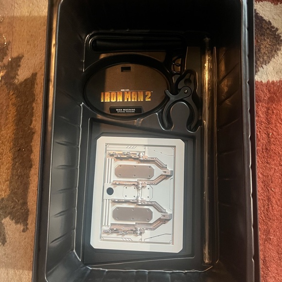 Hot Toys Iron Man 2 War Machine Special Edition - Picture 7 of 12